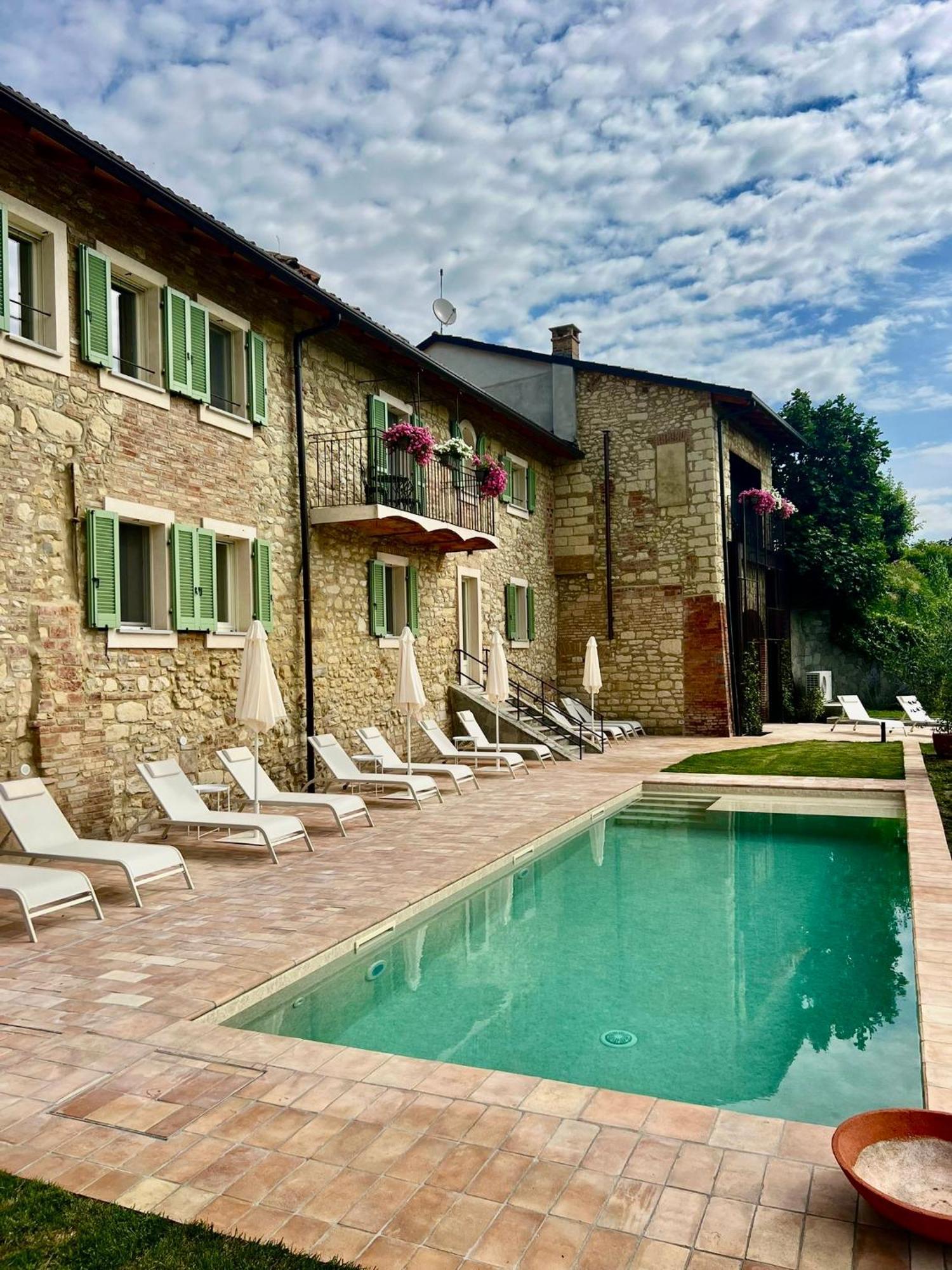 Relais Dal Cavaliere Hotel Castellino  Luaran gambar